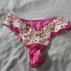 Intimissimi Jennifer Lopez Hot Pink Brazilian Cut Panty Small